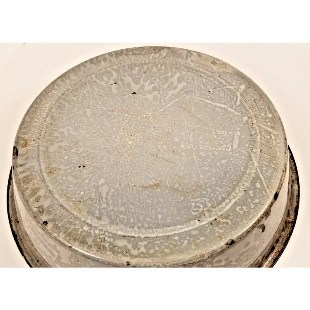 Graniteware Pan/Bowl Gray Enamelware 9
